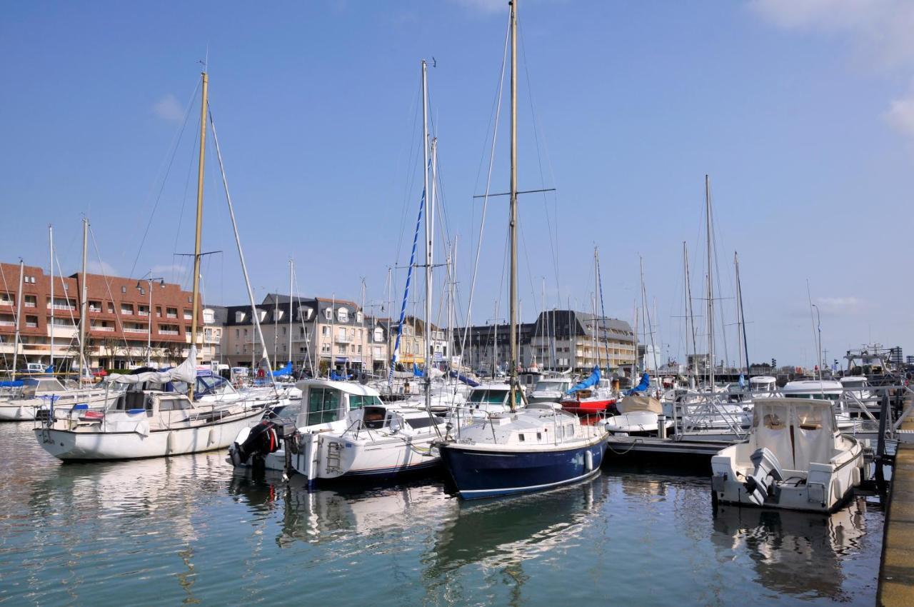 Appt Lumineux - Avec Balcon A 400M De La Plage Courseulles-sur-Mer Exterior foto